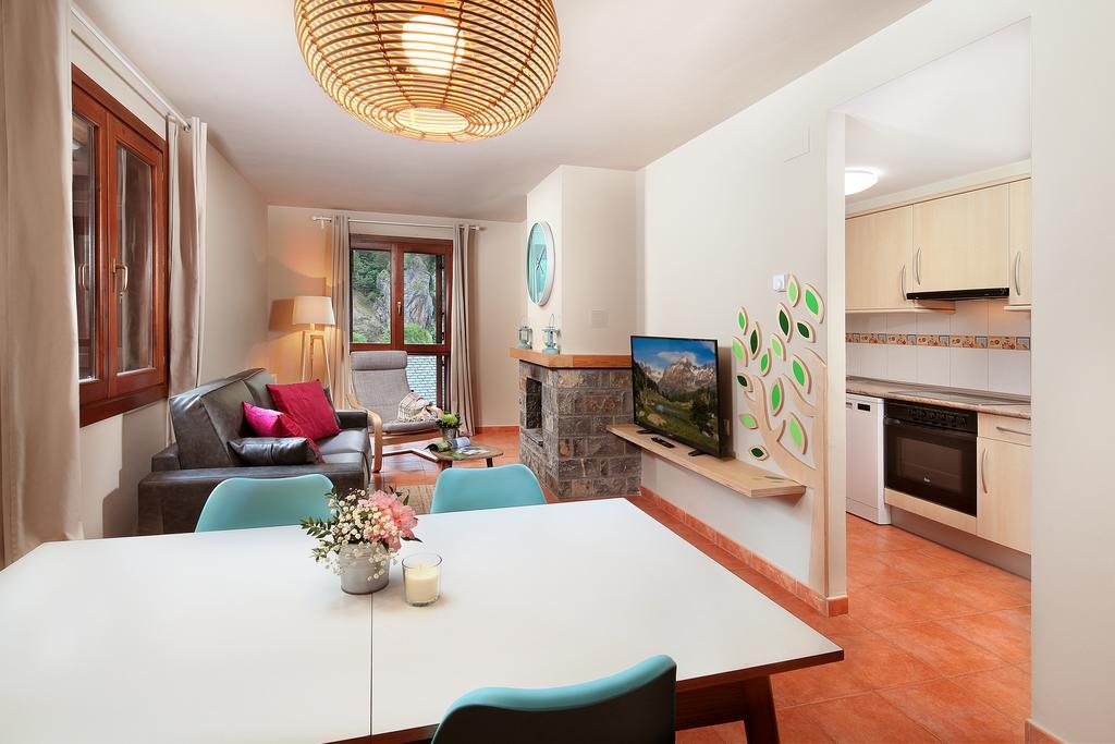 Pirineosnature Apartments بلان المظهر الخارجي الصورة